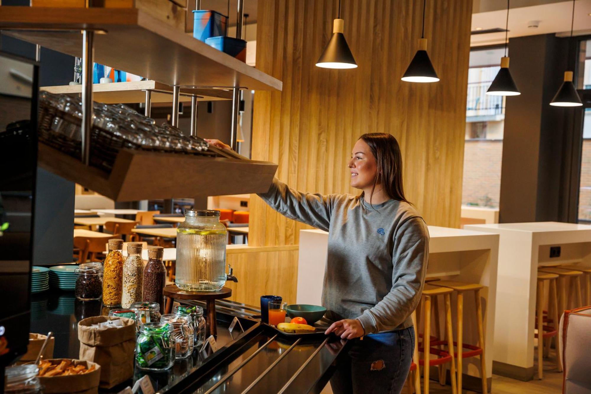 Ibis Budget Logrono Centro Экстерьер фото