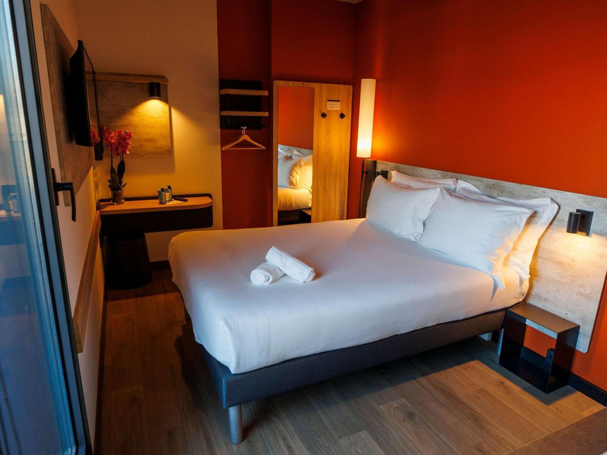 Ibis Budget Logrono Centro Экстерьер фото