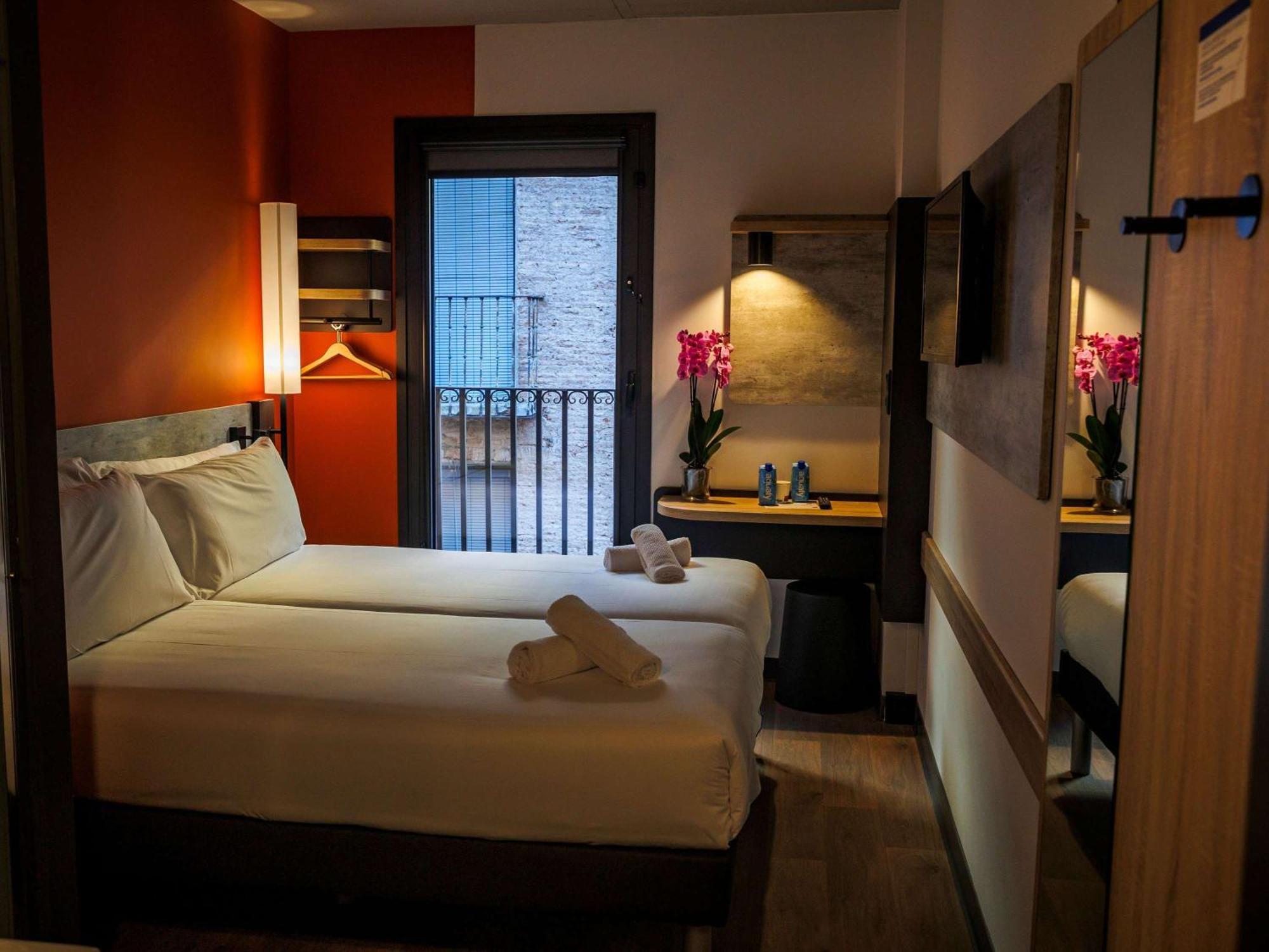 Ibis Budget Logrono Centro Экстерьер фото